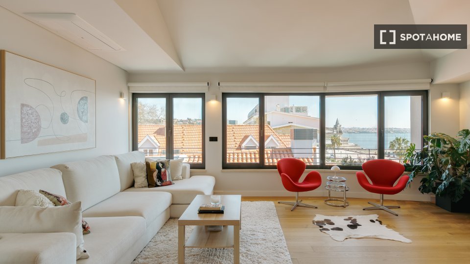 Apartment Lisbon, 2 beds, 123m² — photo 15