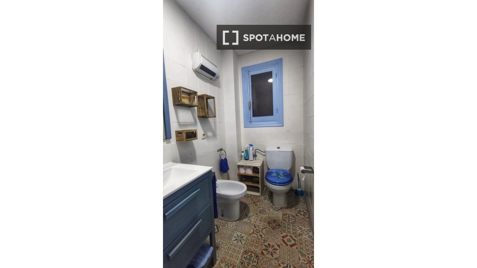 Apartment Alicante, 1 bed — photo 5