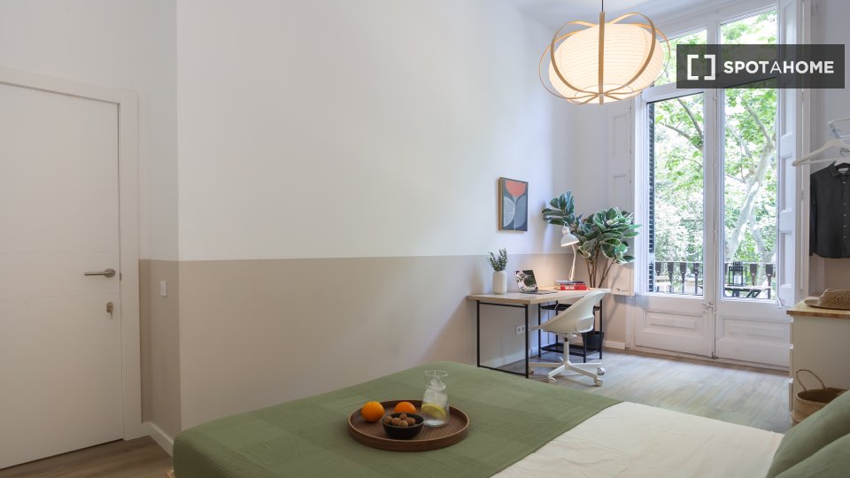 Double room Barcelona, 8 beds, 239m² — photo 5