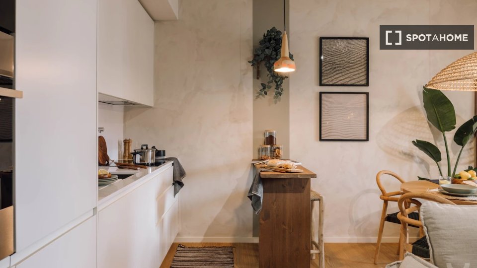 Apartment Lisbon, 1 bed, 60m² — photo 9