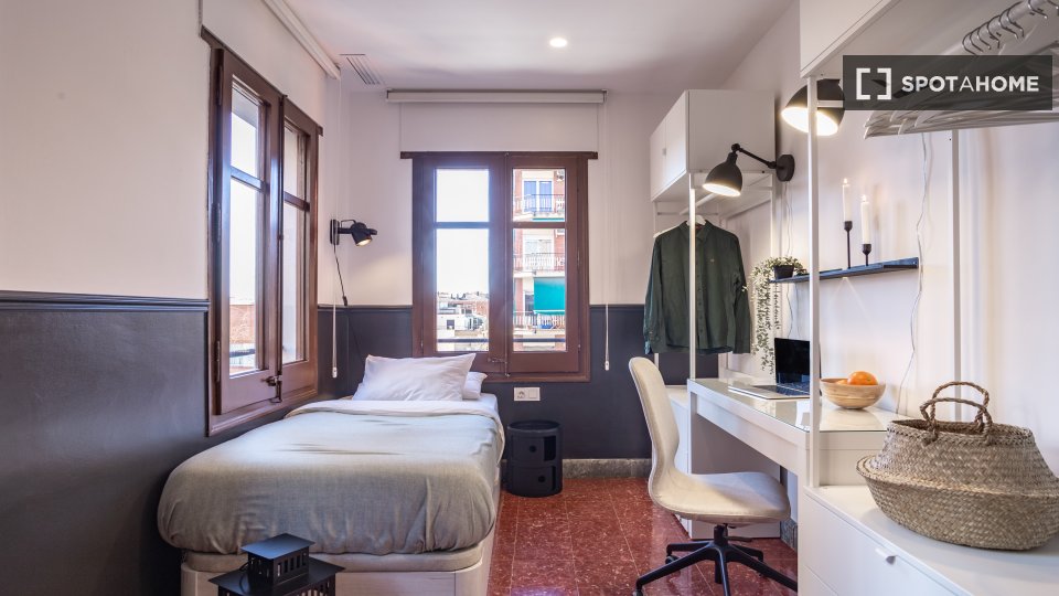 Double room Barcelona, 16 beds, 380m² — photo 21