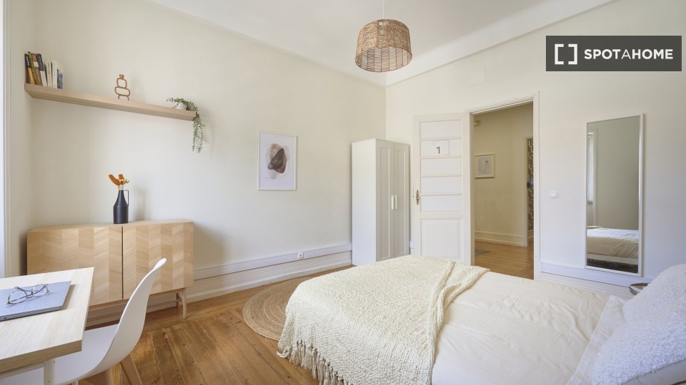 Double room Lisbon, 6 beds — photo 4