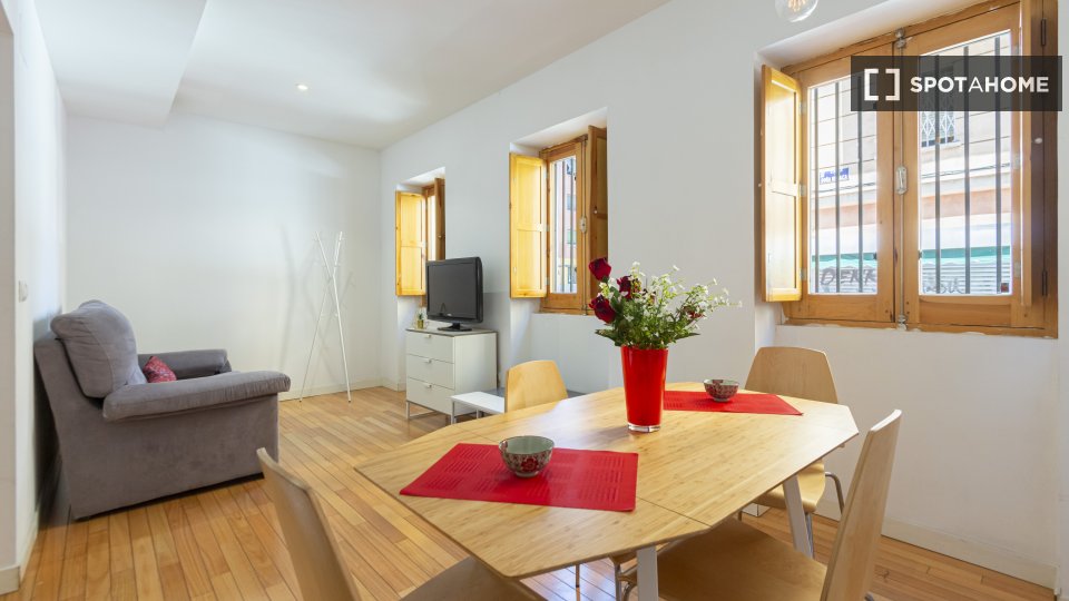Nice 2-bedroom apartment in Puerta del Ángel, Madrid