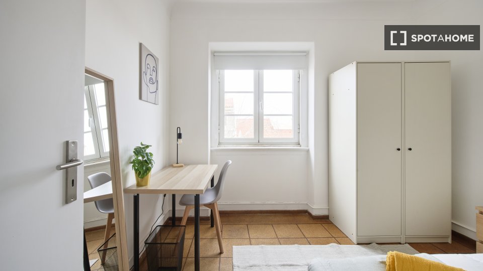 Double room Lisbon, 9 beds — photo 3