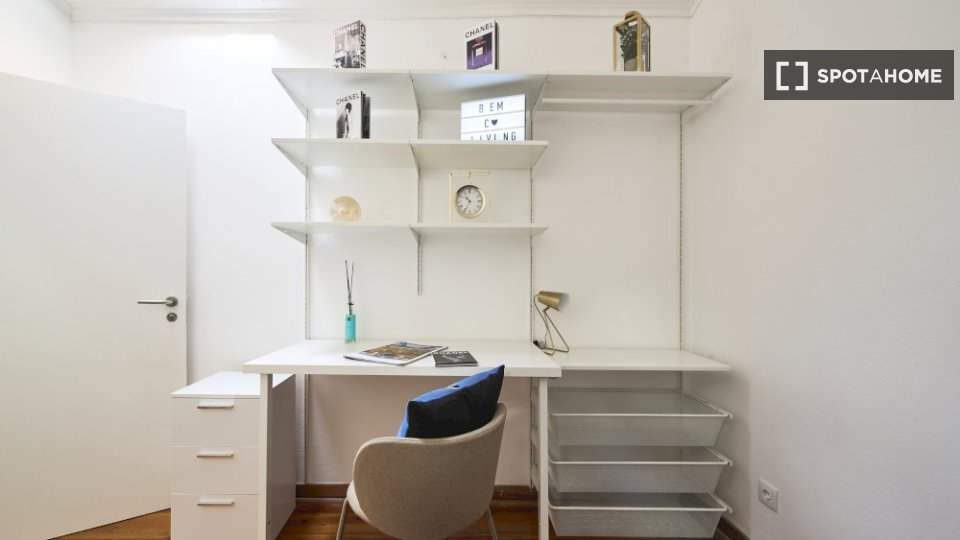 Double room Lisbon, 6 beds — photo 2