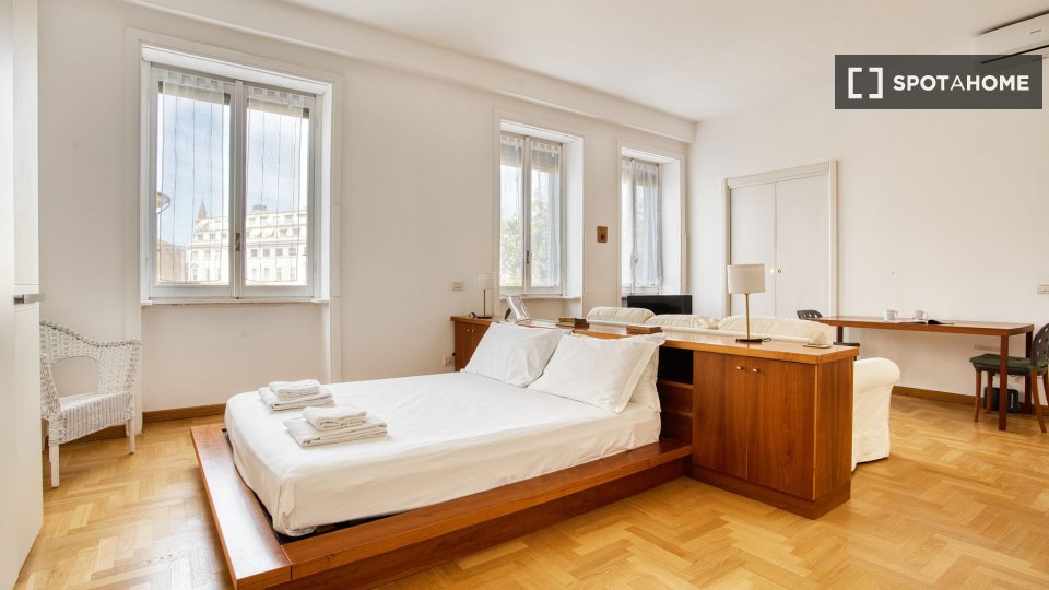 Apartment Milan, 1 bed, 53m² — photo 3