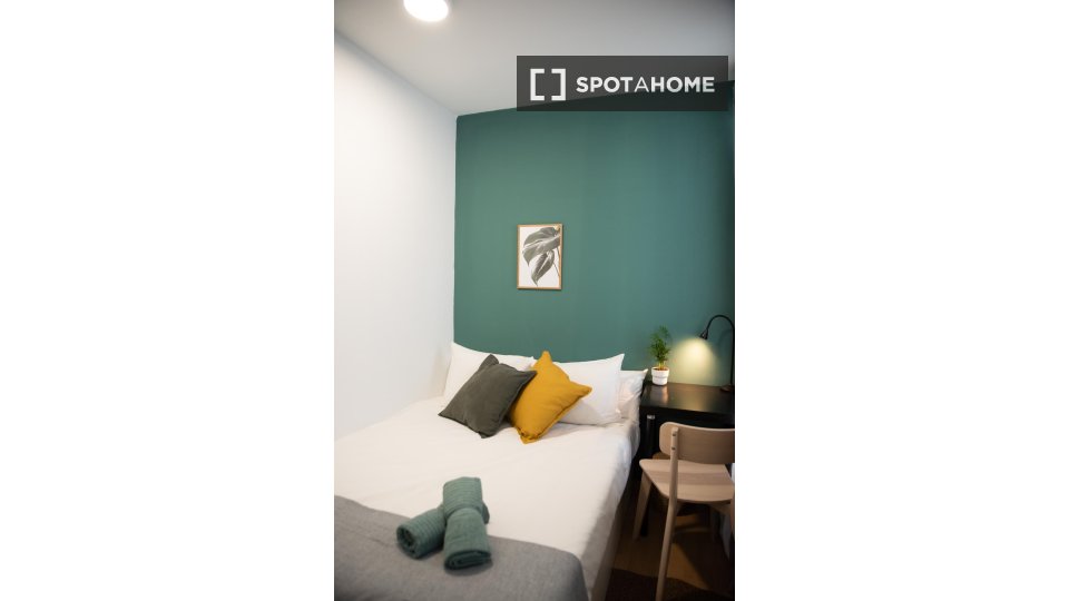 Double room Madrid, 3 beds, 60m² — photo 22