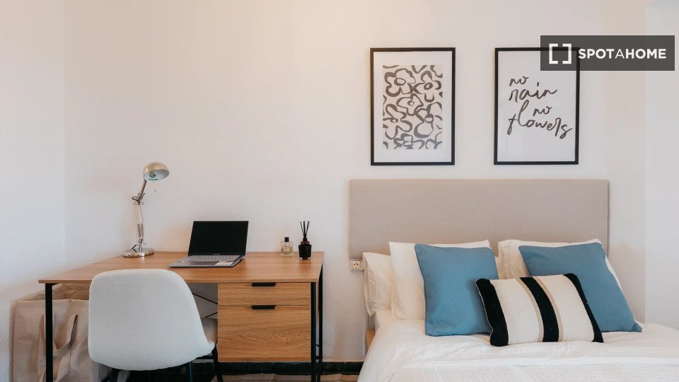 Double room Valencia, 6 beds — photo 3