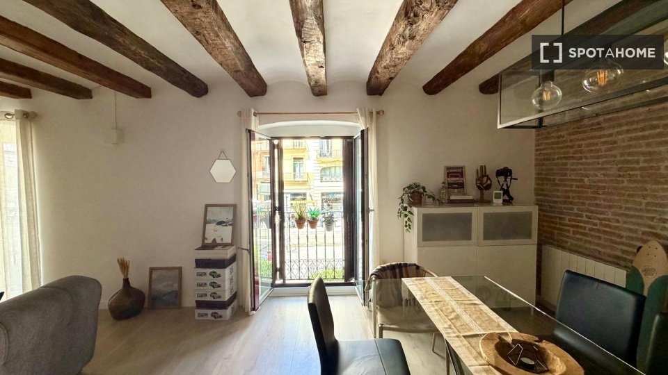 Apartment Barcelona, 1 bed, 98m² — photo 15