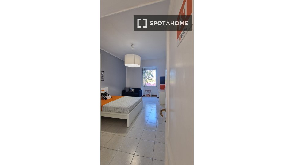 Double room Rome, 4 beds — photo 13
