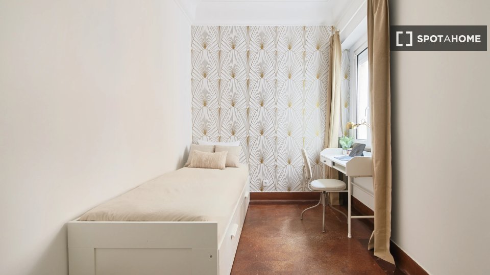 Double room Lisbon, 7 beds — photo 11