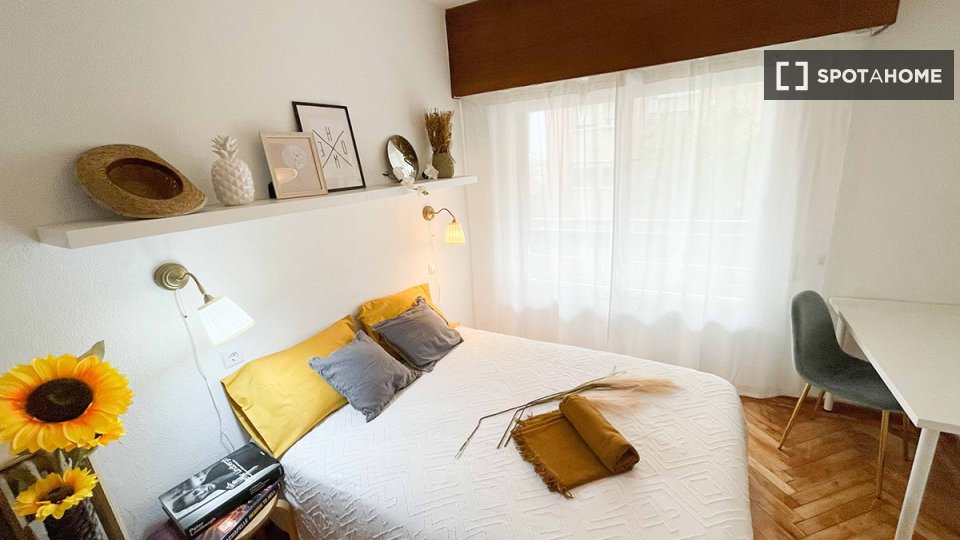 Double room Madrid, 7 beds — photo 8