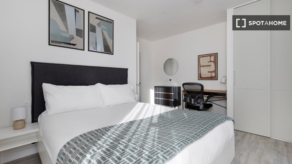 Apartment London, 2 beds — photo 19
