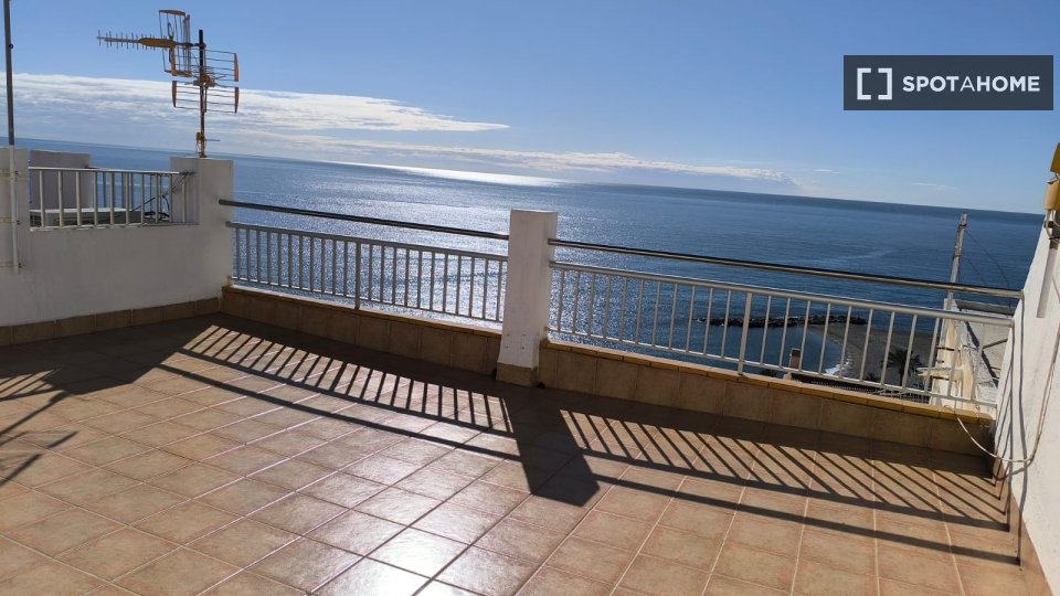 Apartment Granada, 4 beds, 114m² — photo 4