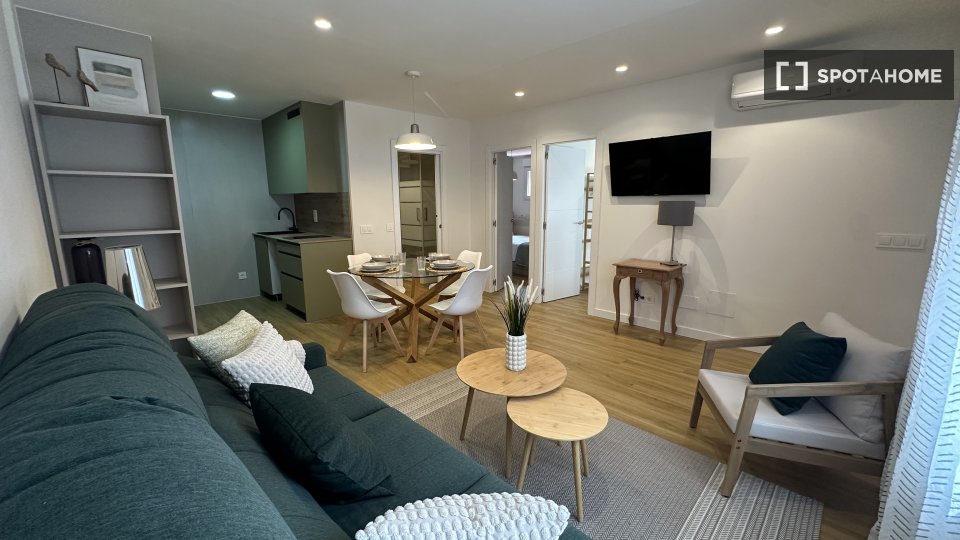 Apartment Madrid, 2 beds, 70m² — photo 13