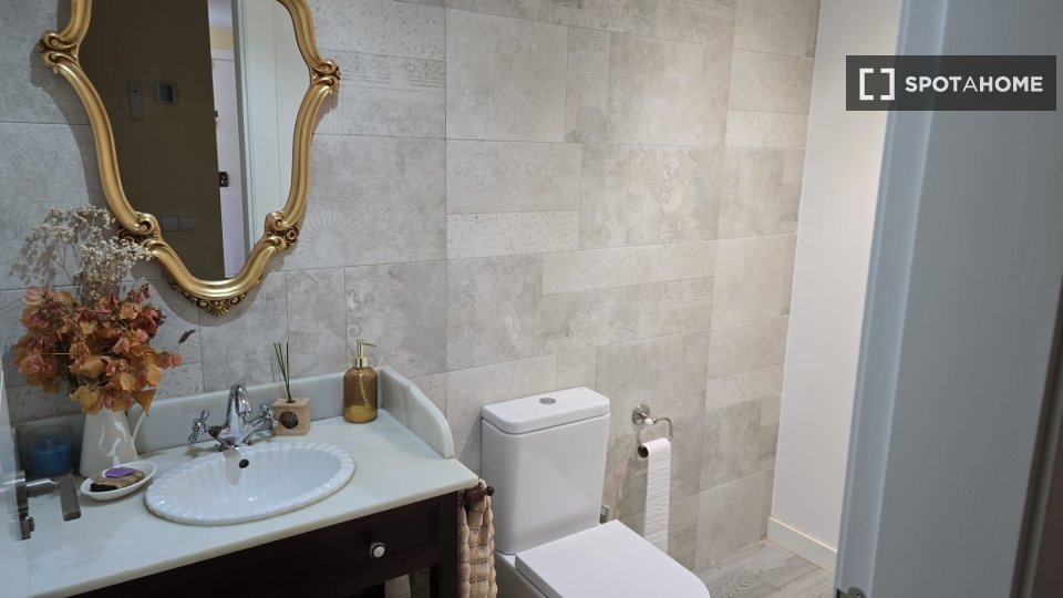 Apartamento de 4 habitaciones en alquiler en Cartagena