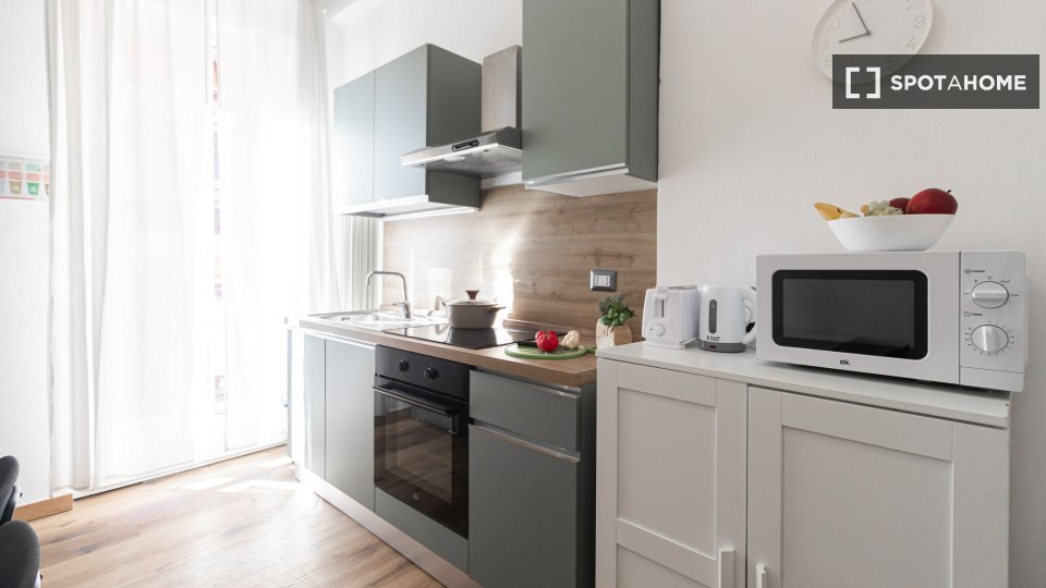 Apartment Milan, 2 beds, 67m² — photo 3