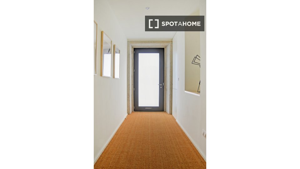 Apartment Porto, 1 bed, 110m² — photo 9