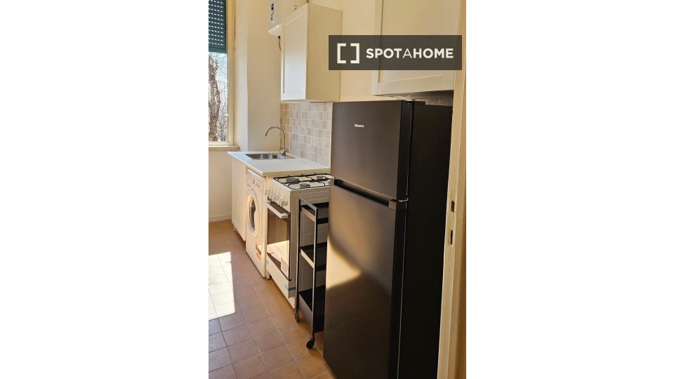 Double room Milan, 1 bed — photo 5