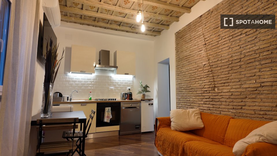 Apartment Rome, 2 beds — photo 12