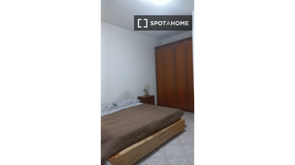 Double room Rome, 3 beds, 75m² — photo 4