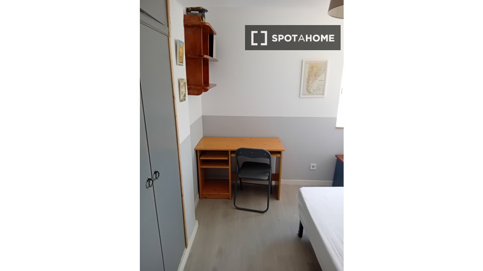 Double room Madrid, 3 beds, 75m² — photo 47