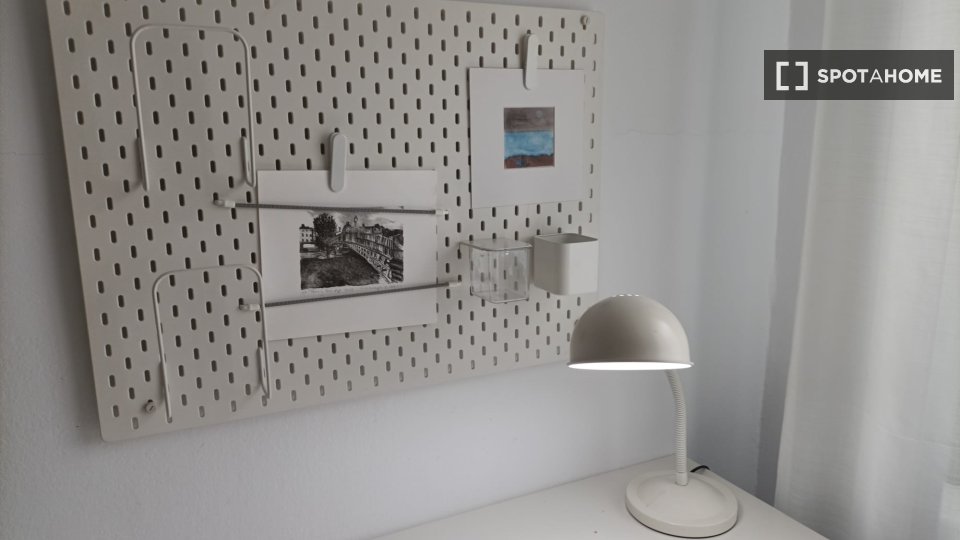 Double room Barcelona, 3 beds, 140m² — photo 11