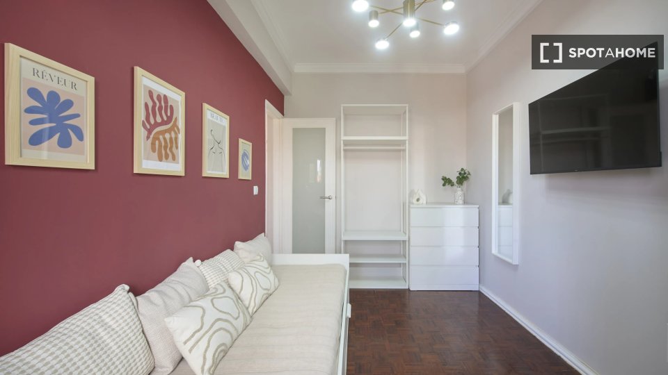 Double room Lisbon, 4 beds — photo 3