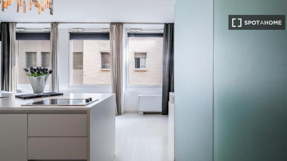 Apartment Milan, 1 bed — photo 5