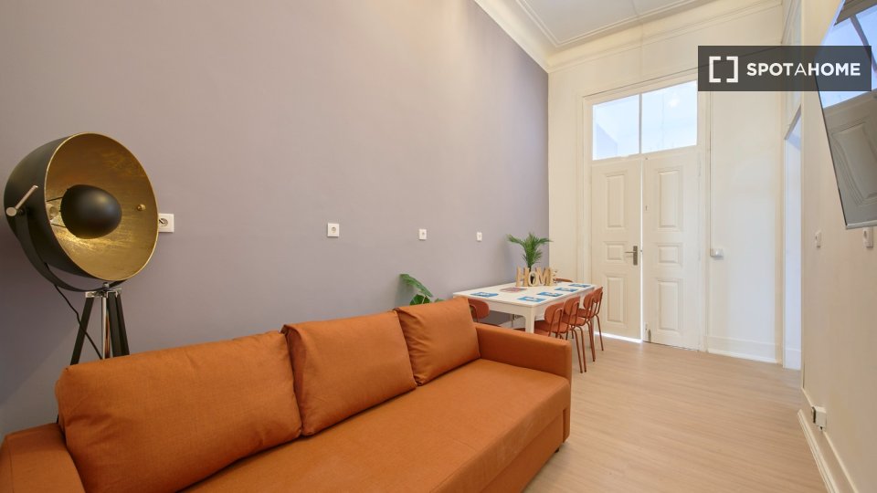 Double room Lisbon, 9 beds — photo 32