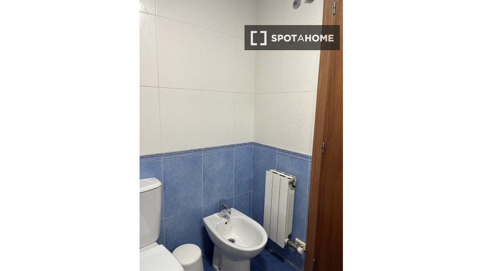 Double room Barcelona, 4 beds, 90m² — photo 10