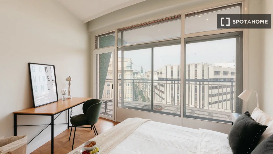 Double room Valencia, 8 beds — photo 1
