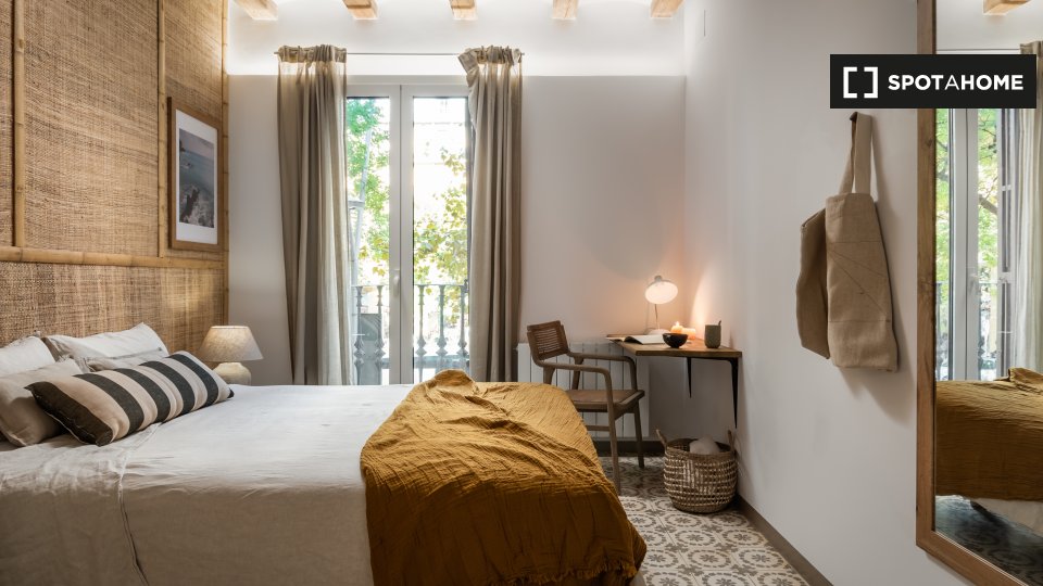 Whole 2 bedrooms apartment in Barcelona - a Barcellona