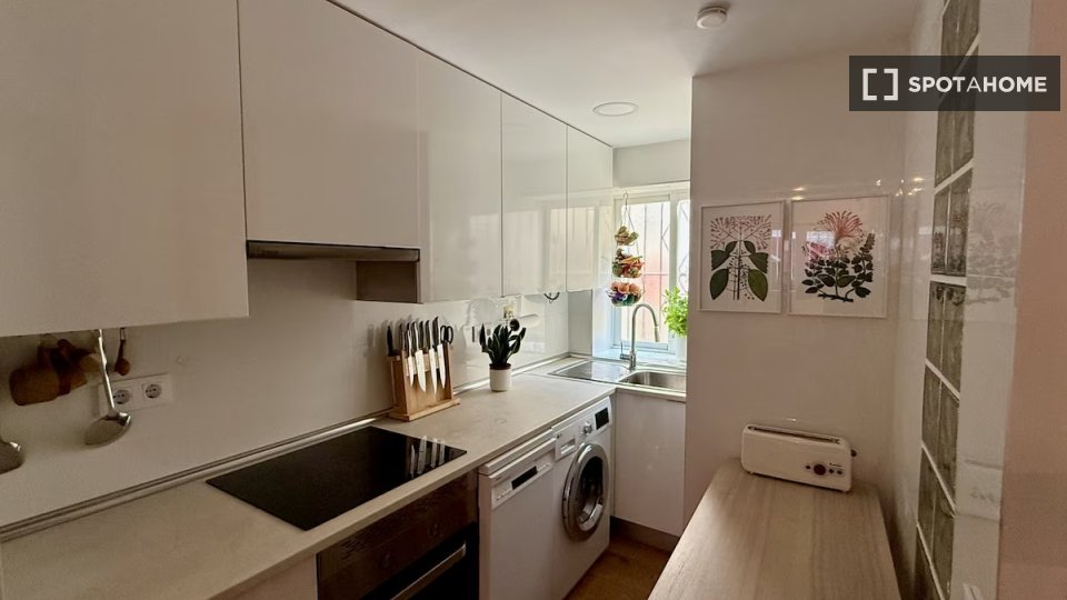 Apartment Madrid, 2 beds, 60m² — photo 11