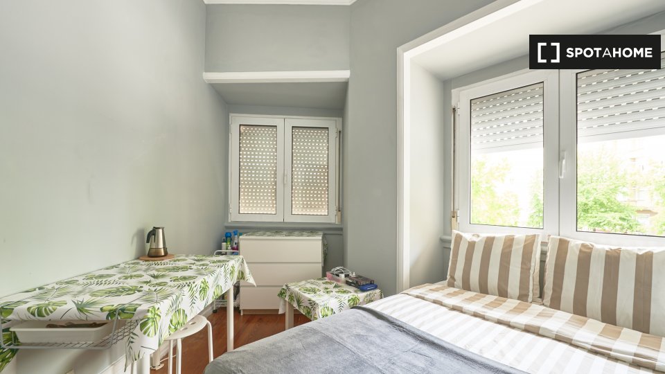 Double room Lisbon, 8 beds — photo 2