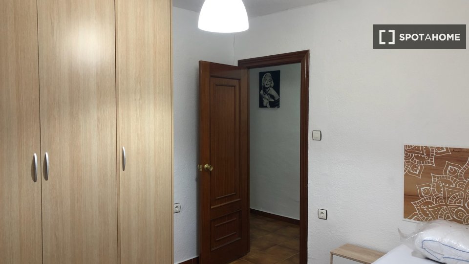 Apartment Granada, 3 beds, 75m² — photo 6