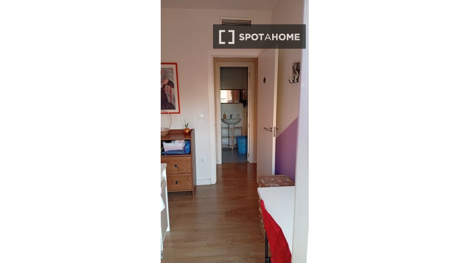 Habitación en piso compartido en alquiler en Santa Clara, Sevilla.