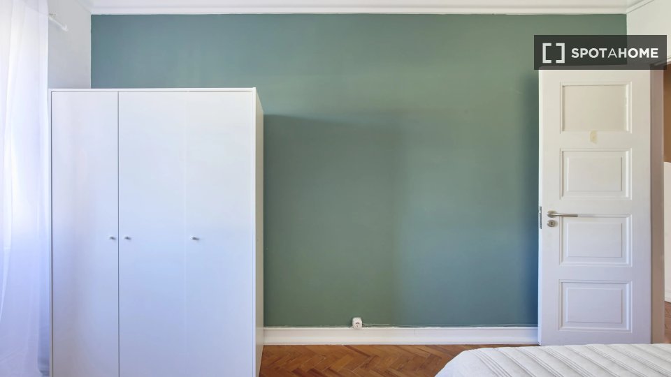 Double room Lisbon, 6 beds — photo 3