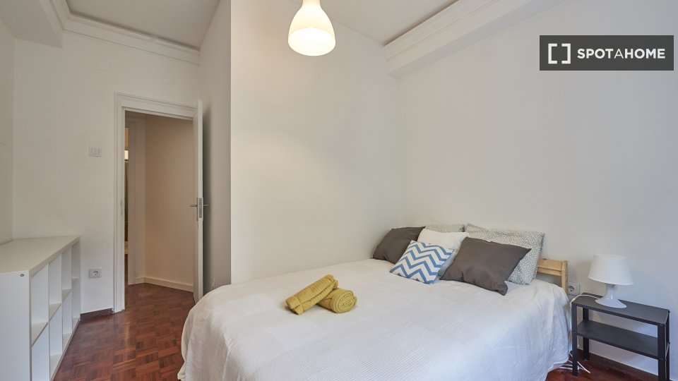 Double room Lisbon, 9 beds, 160m² — photo 36