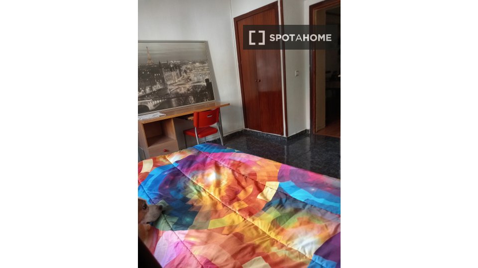 Double room Madrid, 4 beds, 170m² — photo 2