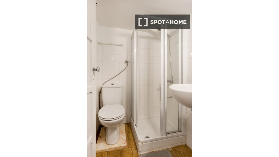 Apartment Lisbon, 1 bed — photo 11