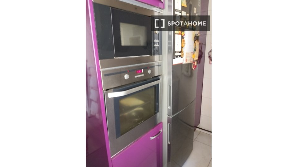 Double room Madrid, 2 beds, 80m² — photo 5