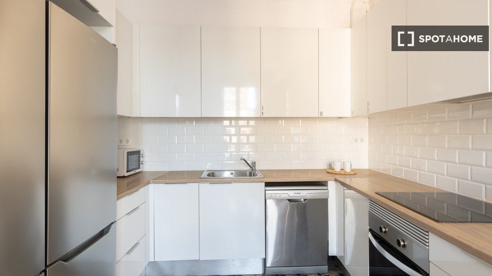 Double room Barcelona, 5 beds, 100m² — photo 7