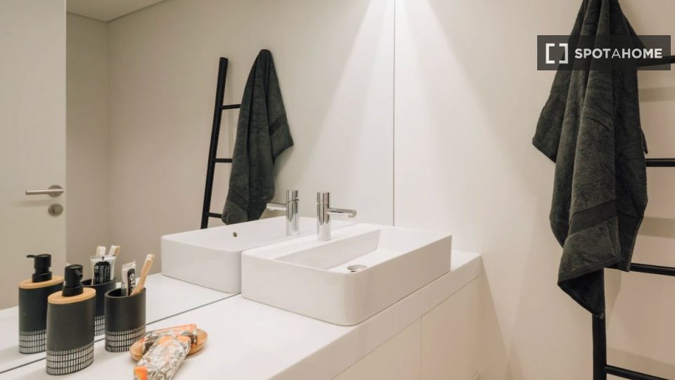 Apartment Lisbon, 2 beds — photo 4