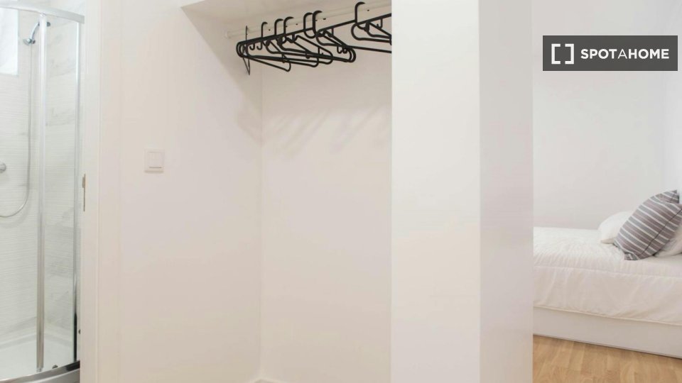 Double room Porto, 14 beds — photo 13