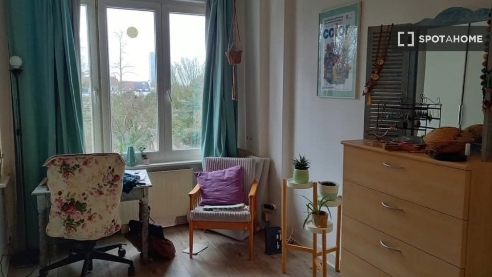 Apartment mono Brussels, 44m² — photo 1