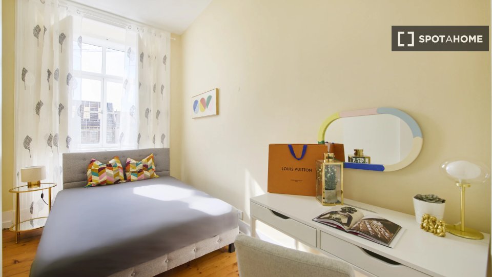 Double room Lisbon, 9 beds — photo 11