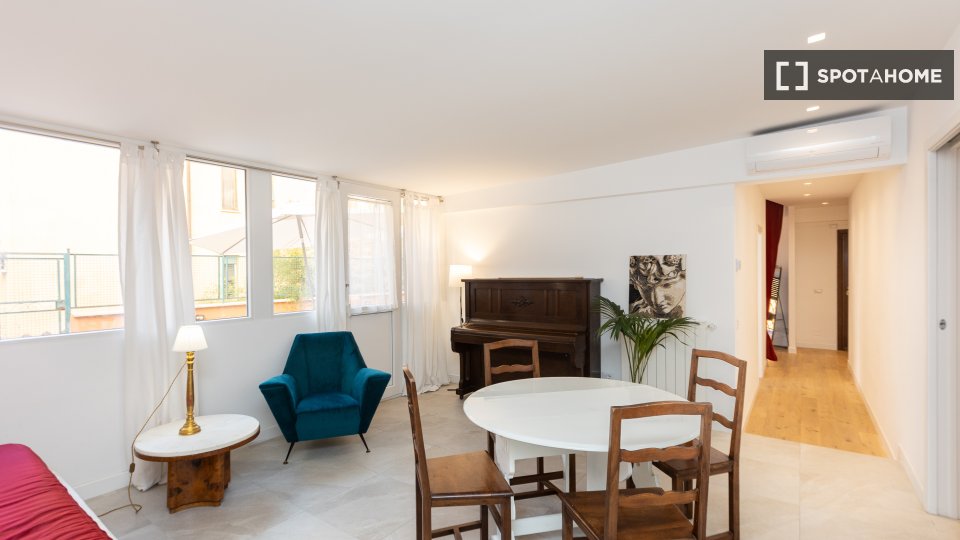 Apartment Rome, 2 beds, 65m² — photo 1