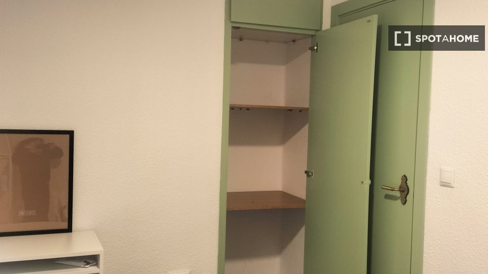 Double room Valencia, 4 beds, 120m² — photo 9