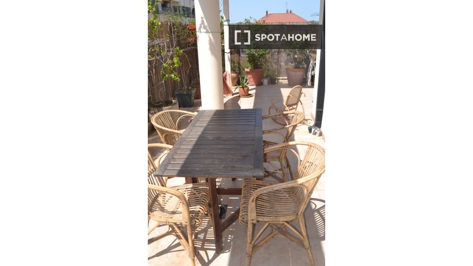 Apartment Valencia, 2 beds — photo 18